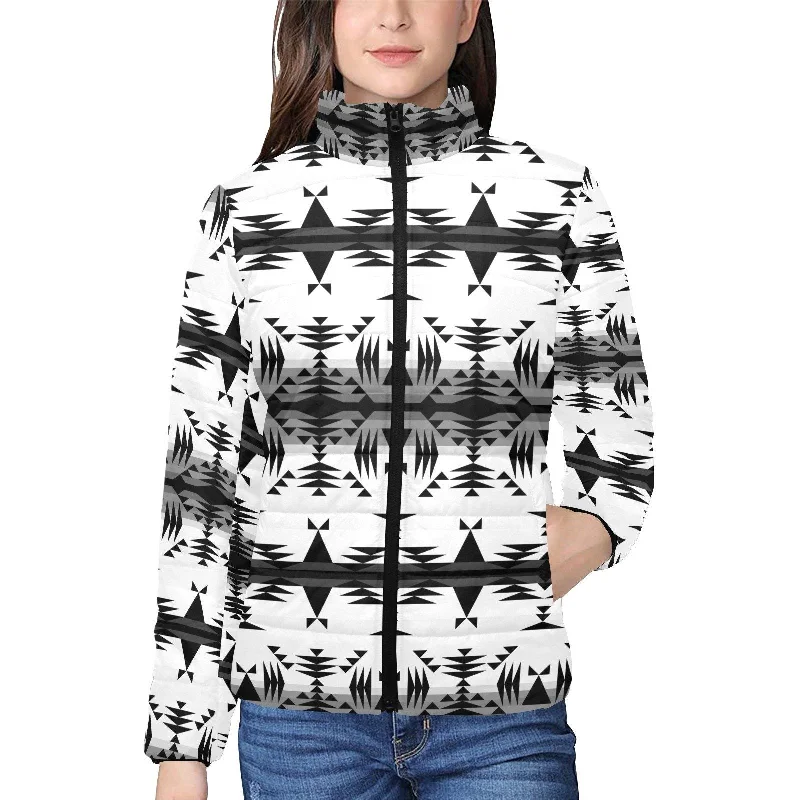 Between the Mountains White and Black Women's Stand Collar Padded Jacket Denim Fabric Leather Fabric Suede Fabric Between the Mountains White and Black Women's Stand Collar Padded Jacket Denim Fabric Leather Fabric Suede Fabric