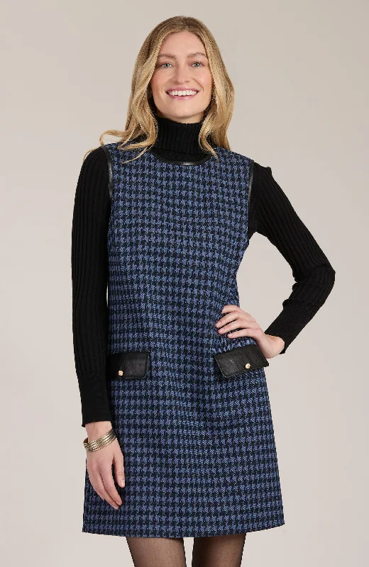 Kirtly Houndstooth Knit Jumper - Navy Welt Pockets Slit Pockets Flap Pockets