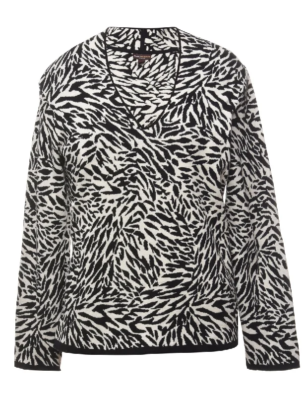 Monochrome Animal Pattern Jumper - L Soft Cozy Warm